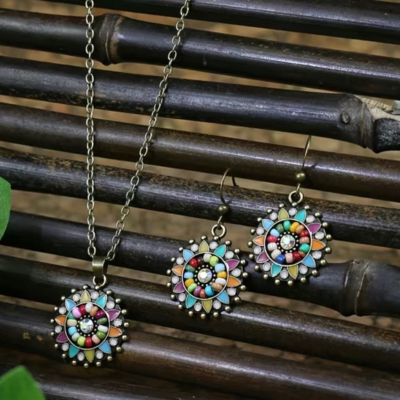 🆕❗️ 3pcs Vintage Round Antique Bronze Distressed Multicolor Floral Rice Bead - Picture 2 of 4